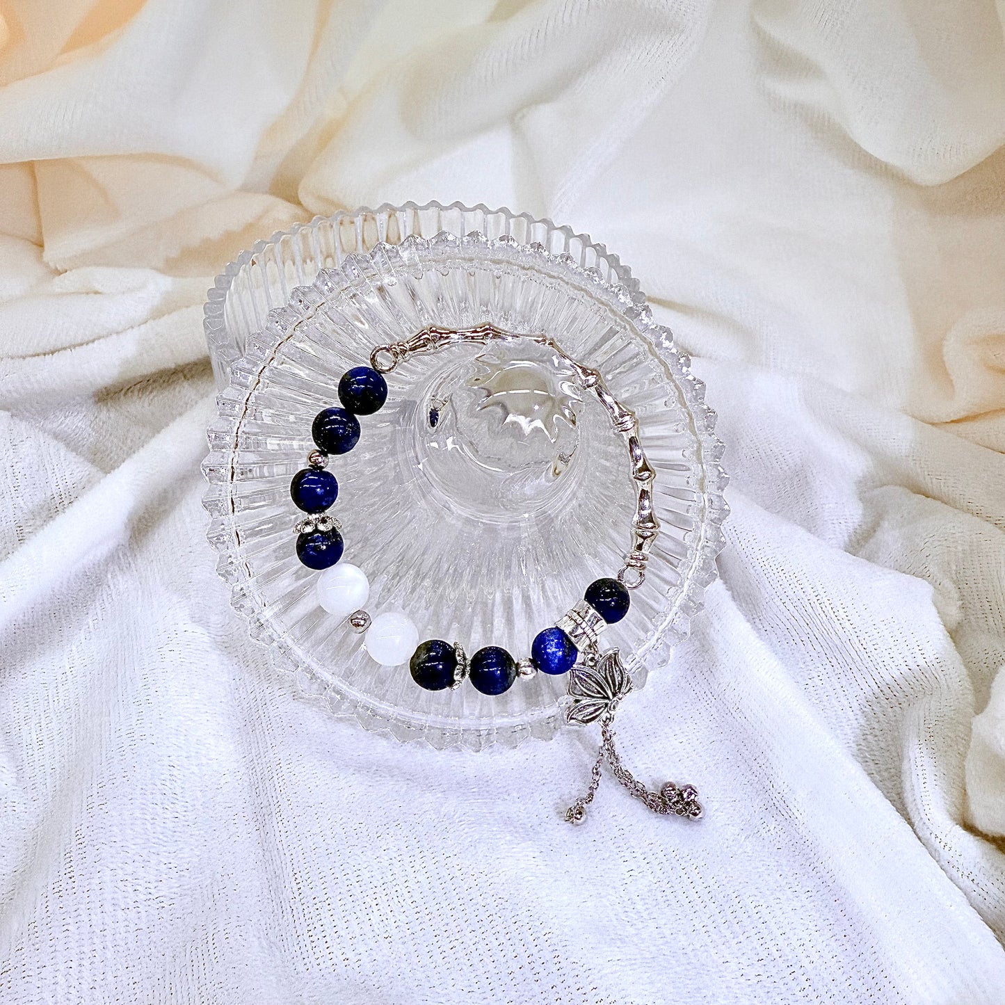 Azure Lotus Moonlight (青莲月辉)