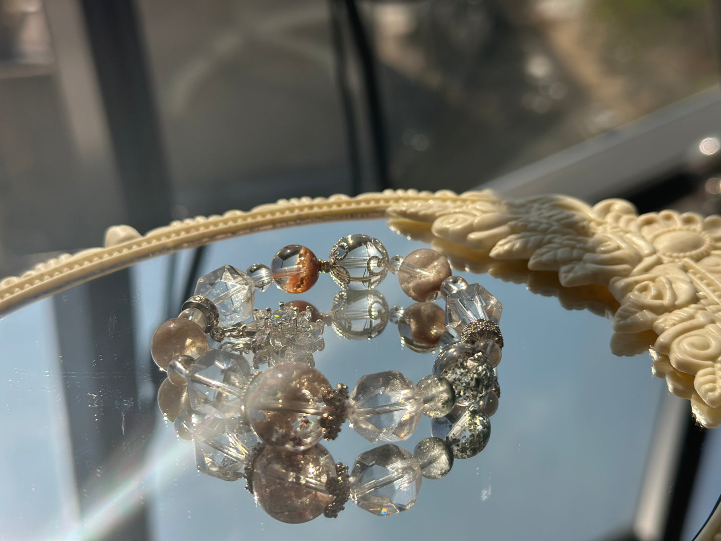Luminous Flora (浮光秘植)